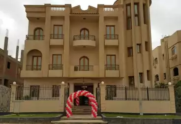 Properties For sale - 12 rooms