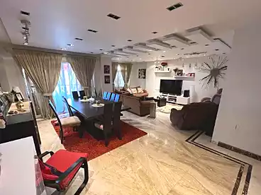 شقق للبيع - 3 غرف - بالدور 10