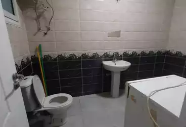 ستوديو للإيجار - 1 غرف - بالدور 4