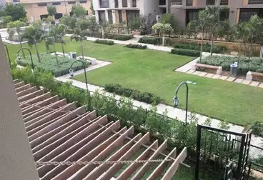 دوبلكس للإيجار - 4 غرف - بالدور 0