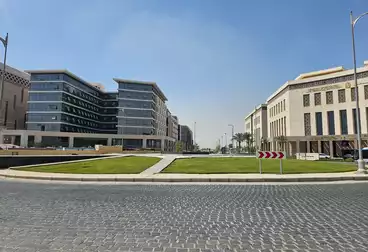 إداري للبيع - 1 غرف - بالدور 5