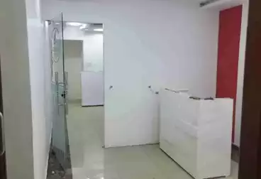 Administrative For rent - 7 rooms - floor 1