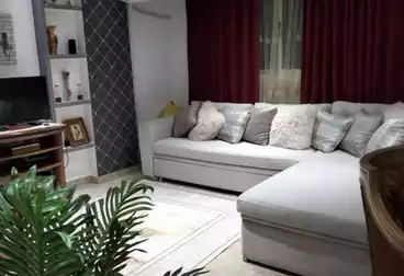 شقق للبيع - 3 غرف - بالدور 8