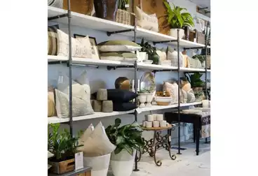 تجاري للإيجار - بالدور 1