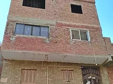 Building For sale - 3 rooms
