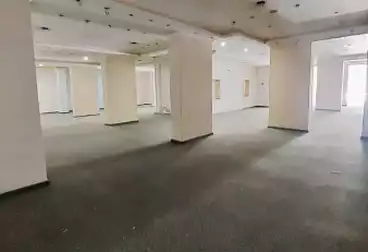 محلات للبيع - بالدور 0