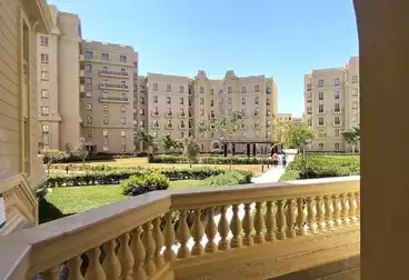 Apartments For sale - 4 rooms - floor 3