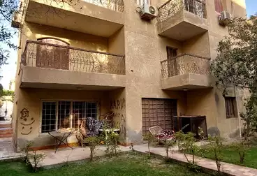 عقارات للبيع - 15 غرف