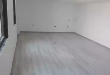 مكاتب للبيع - 1 غرف - بالدور 2