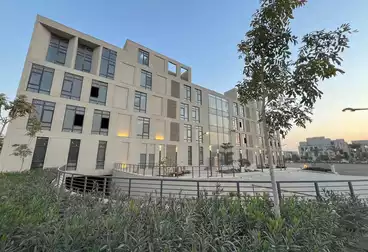 مكاتب للإيجار - 1 غرف - بالدور 2