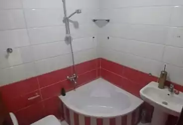 شقق للبيع - 3 غرف - بالدور 1