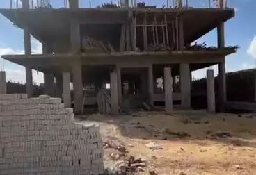 شقق للبيع - 3 غرف - بالدور 1