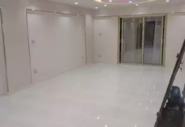 Apartments For sale - 2 rooms - floor 3