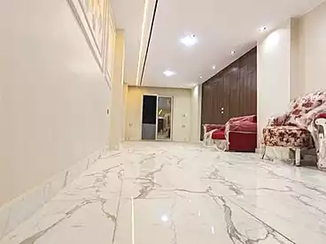 شقق للبيع - 3 غرف - بالدور 8