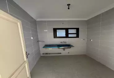 Apartments For sale - 3 rooms - floor 1