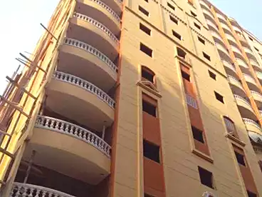 شقق للبيع - 3 غرف - بالدور 8