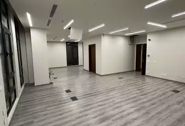 مقر إداري للإيجار - 4 غرف - بالدور 2