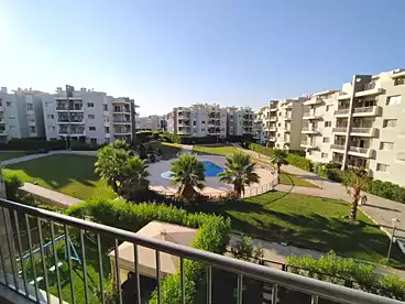 شقق للبيع - 3 غرف - بالدور 2