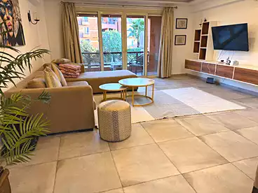 عقارات للإيجار - 2 غرف - بالدور 1