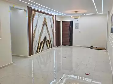 شقق للبيع - 3 غرف - بالدور 1