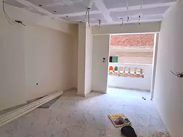 شقق للبيع - 3 غرف - بالدور 1