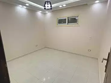 شقق للبيع - 3 غرف - بالدور 0