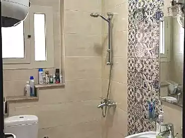شقق للبيع - 3 غرف - بالدور 1