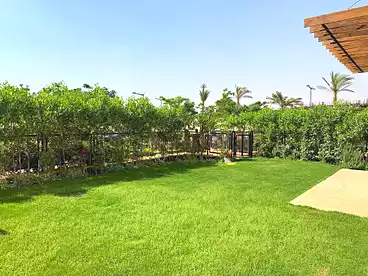 دوبلكس بحديقة للإيجار - 3 غرف - بالدور 0