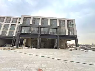 دور كامل إداري للإيجار - 8 غرف - بالدور 3