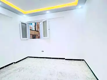 شقق للبيع - 3 غرف - بالدور 1