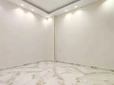 شقق للبيع - 3 غرف - بالدور 2