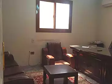 مكاتب للإيجار - 3 غرف - بالدور 4