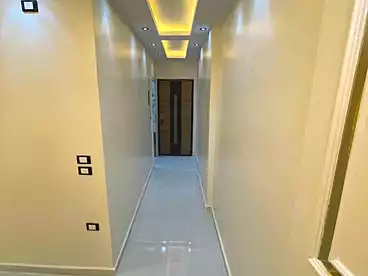 Apartments For sale - 3 rooms - floor 1