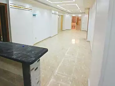 شقق للبيع - 3 غرف - بالدور 1
