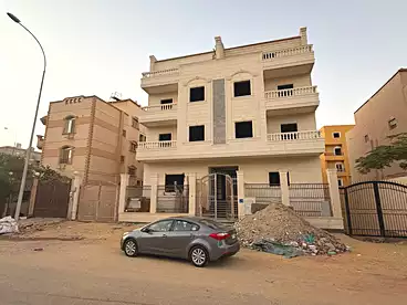 عقارات للبيع - 3 غرف - بالدور 3