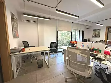 Offices For rent - 8 rooms - floor 4