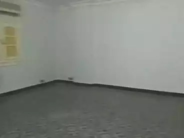 Apartments For sale - 2 rooms - floor 4