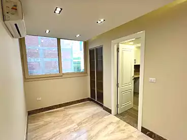 Apartments For sale - 3 rooms - floor 5
