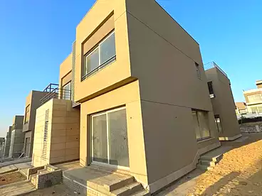 فيلا منفصلة للبيع - 4 غرف