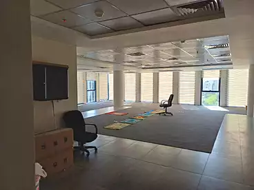 Corporate Branch For rent - 5 rooms - floor 2