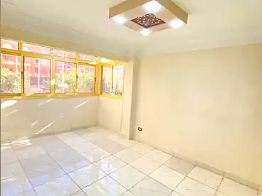 Apartments For sale - 3 rooms - floor 1