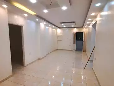 شقق للإيجار - 3 غرف - بالدور 12