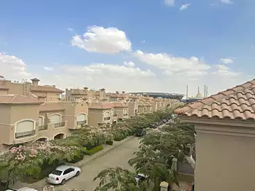 توين هاوس للبيع - 3 غرف