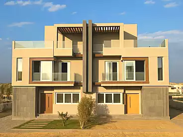 عقارات للبيع - 4 غرف