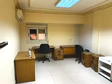 إداري للبيع - 6 غرف - بالدور 4