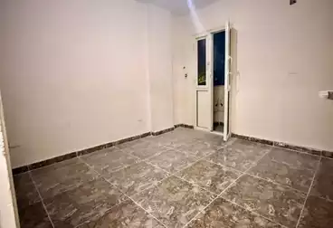 Apartments For sale - 3 rooms - floor 1