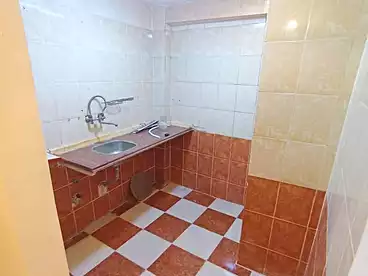 شقق للبيع - 2 غرف - بالدور 1