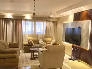 Furnished Apartment For sale - 4 rooms - floor 16