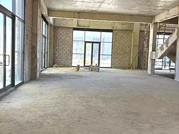 مكاتب للإيجار - 9 غرف - بالدور 3