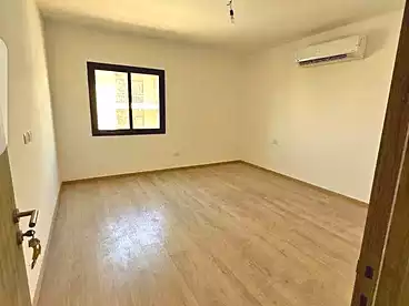 شقق للبيع - 2 غرف - بالدور 7
